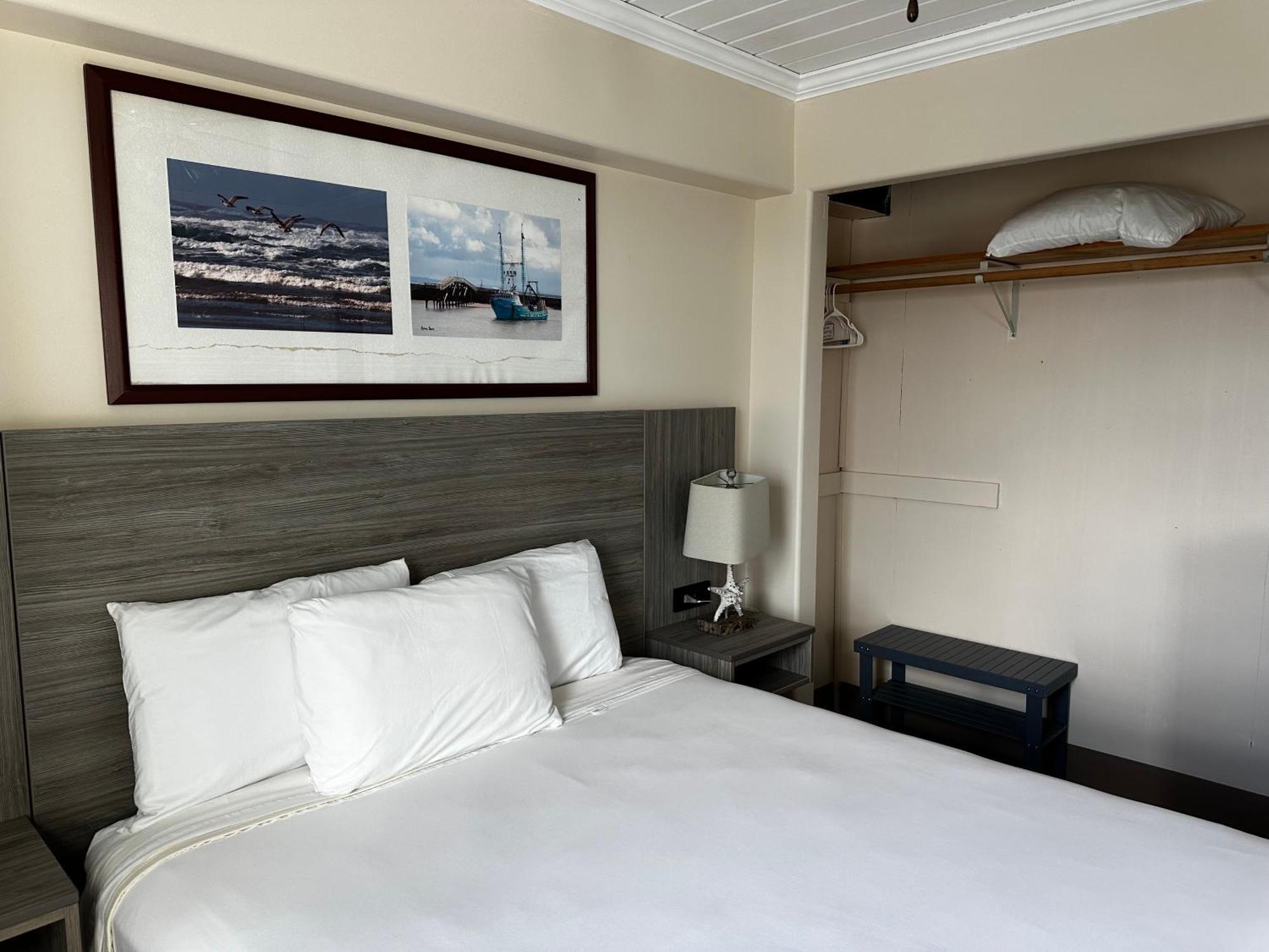 Westport Inn Екстер'єр фото