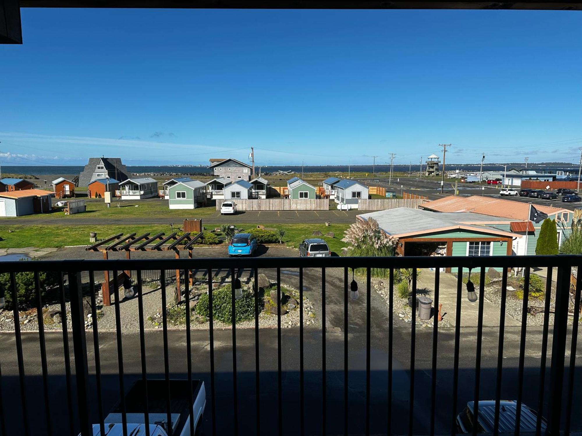 Westport Inn Екстер'єр фото