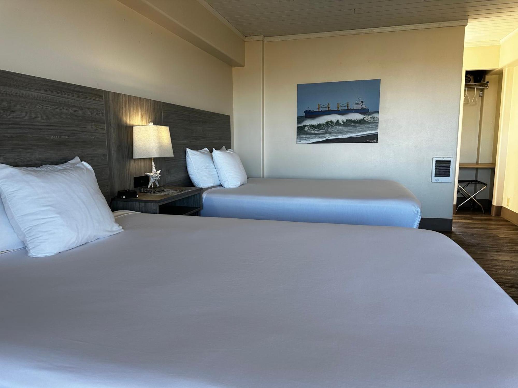 Westport Inn Екстер'єр фото