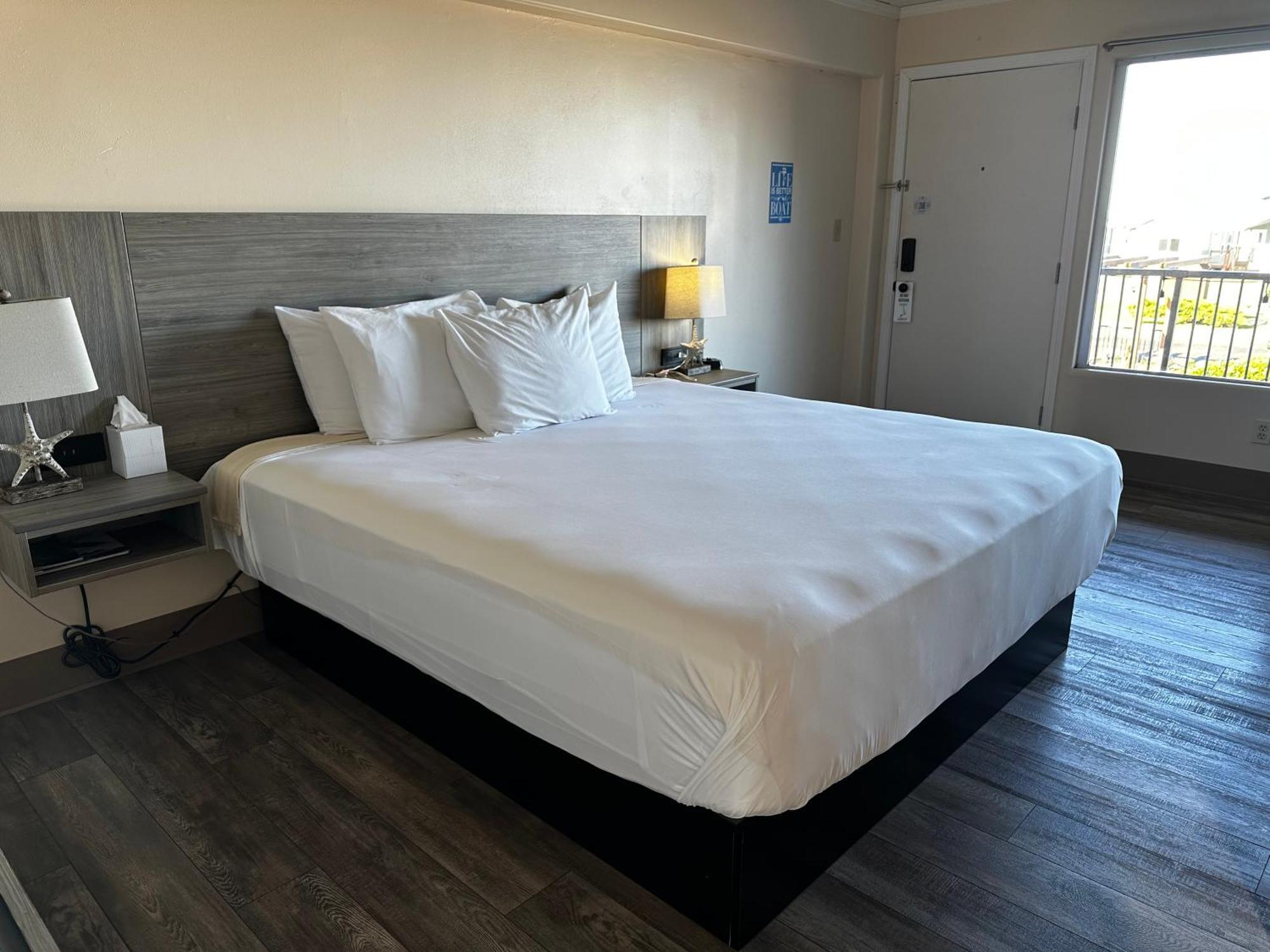 Westport Inn Екстер'єр фото